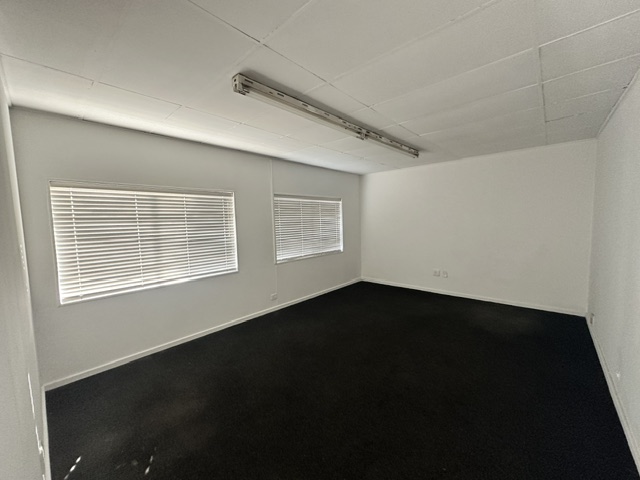 To Let Commercial Property for Rent in Ottery Western Cape